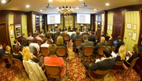 seminar-ae19ed59c97d8ded2e80898172023f9e